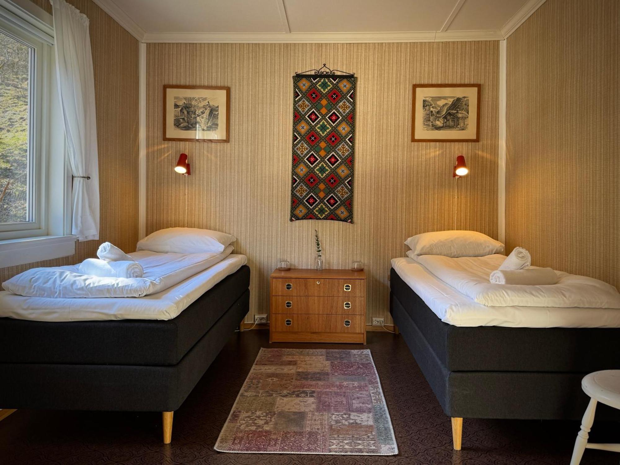 Svingen Guesthouse - Panoramic Fjord Views In Flåm Esterno foto